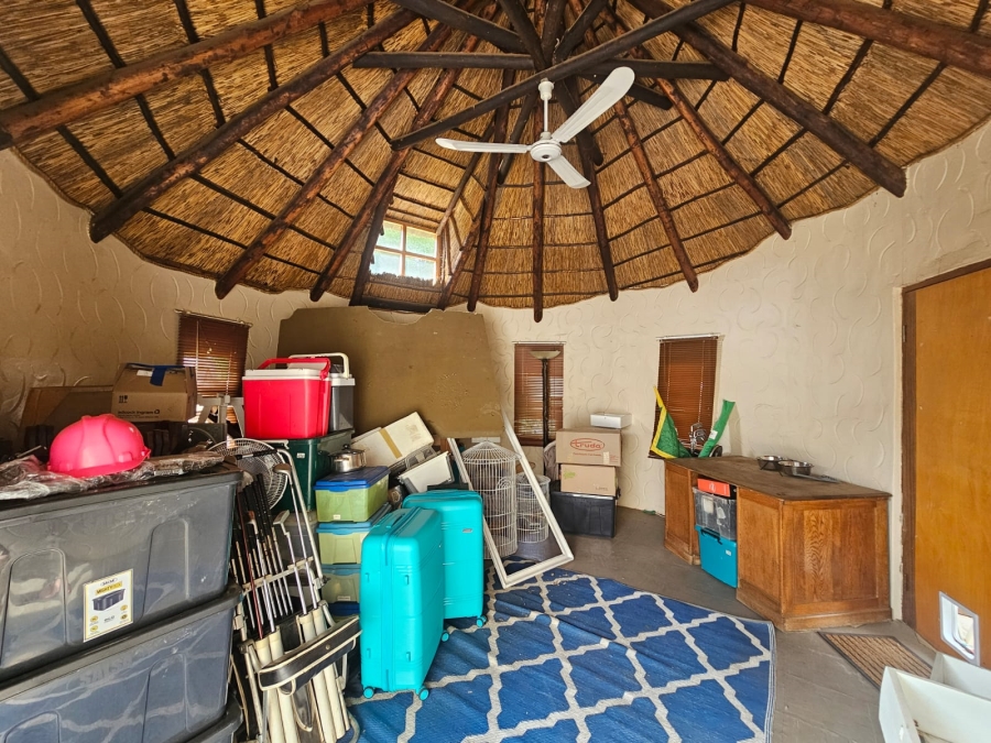 5 Bedroom Property for Sale in Merriespruit Free State